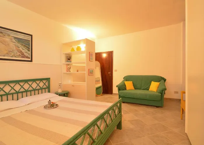 Front Lejlighed San Bartolomeo Al Mare